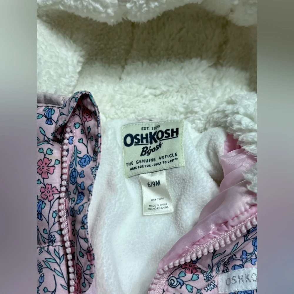 OshKosh B'gosh Baby Girl Pink Floral Snowsuit Size 6-9 Months